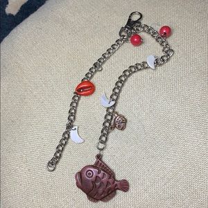 Fish keychain ✨5/$10✨